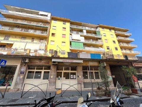 Bilocale in via Bosco di Capodimonte, 10, Capodimonte-Colli Aminei, Napoli