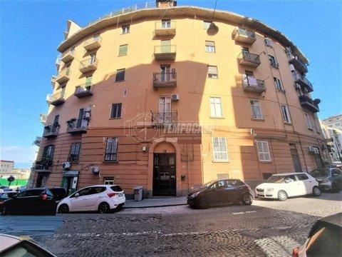Appartamento su due piani in via Giacinto Gigante, 29, Arenella, Napoli