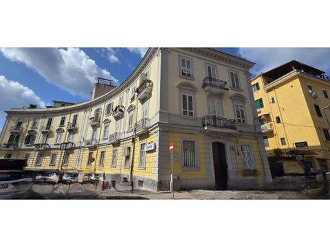 Appartamento in via Ascanio, 2, Bagnoli, Napoli