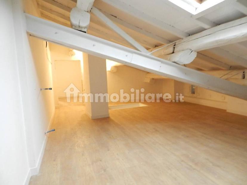 Quadrilocale 90 m², San Marco - SS Annunziata, Firenze