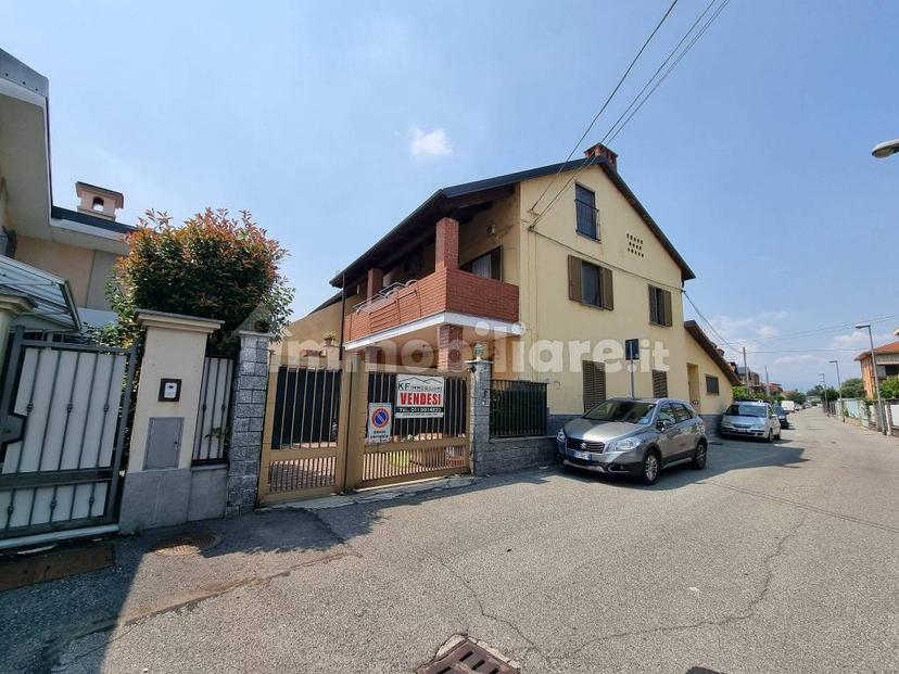 Appartamento via Dante Alighieri 3, Centro, Caselle Torinese