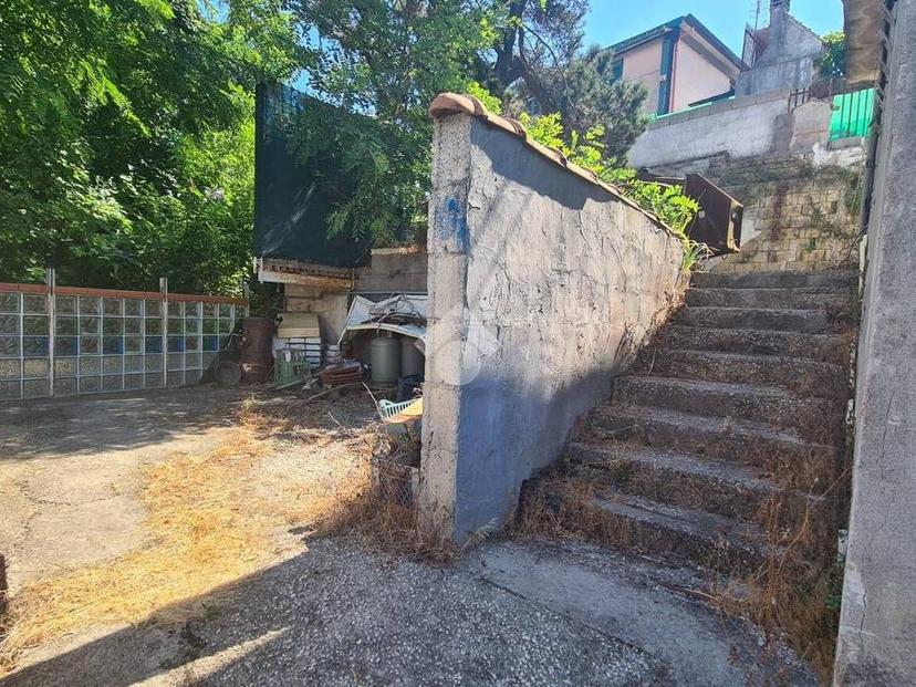 Villa unifamiliare via Provinciale Montagna Spaccata 468, Pianura, Napoli