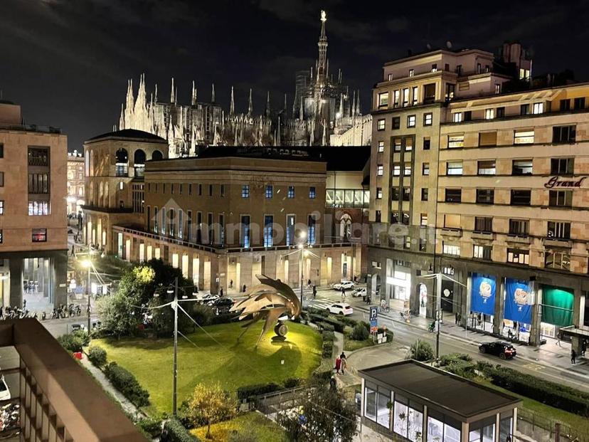 Appartamento piazza Generale Armando Diaz 6, Duomo, Milano