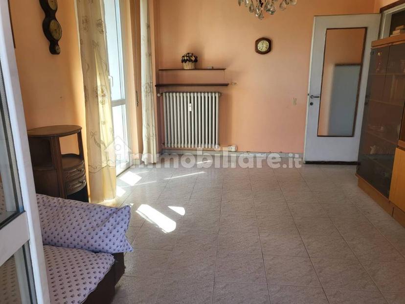 Trilocale viale Rinascita 96, Balsamo, Cinisello Balsamo
