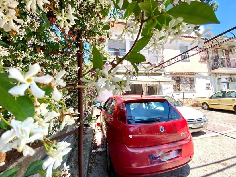 Trilocale via terracina 357, Agnano, Napoli
