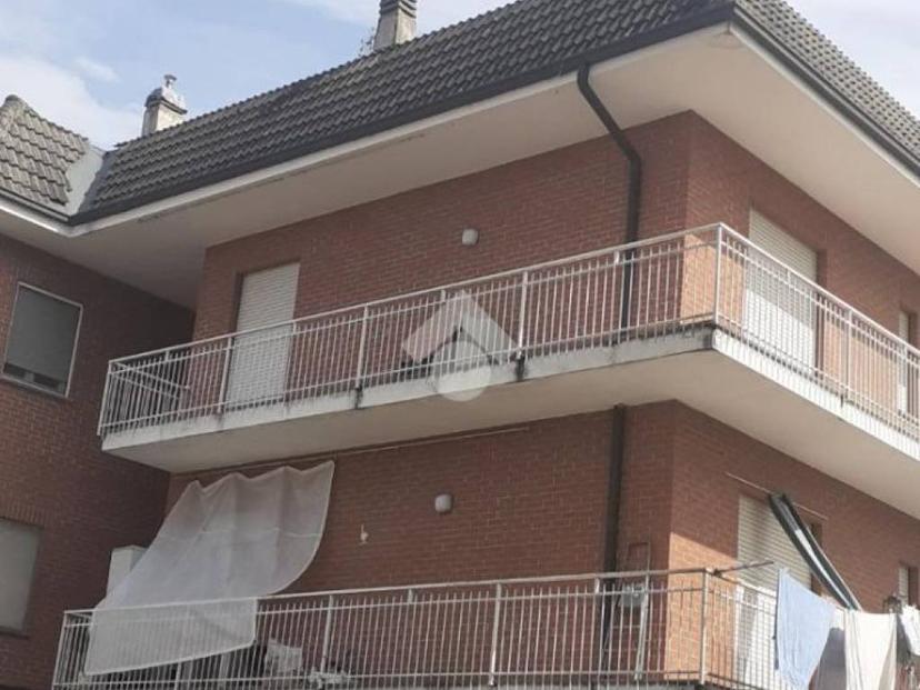 Quadrilocale buono stato, su più livelli, Centro, Vigone