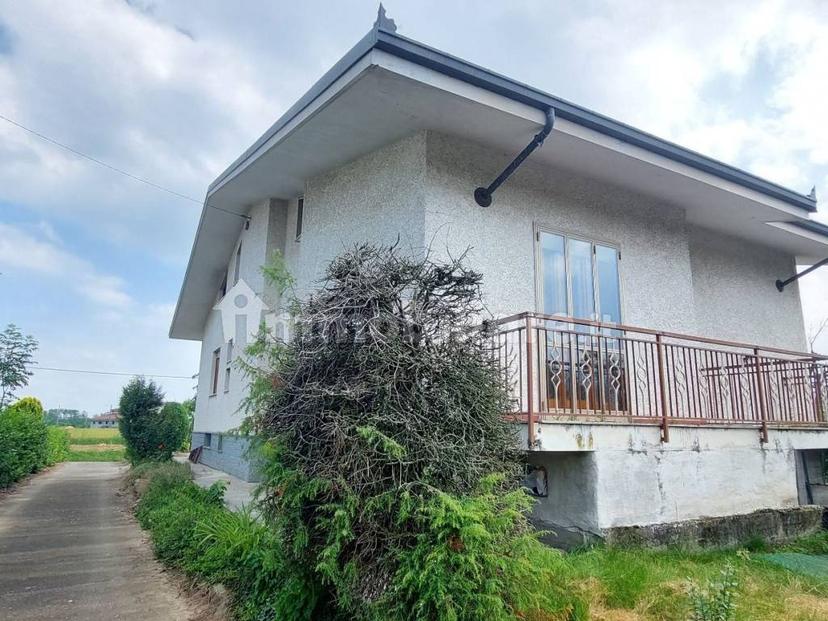 Villa unifamiliare Stradale Cappella Merli, Centro, Bricherasio