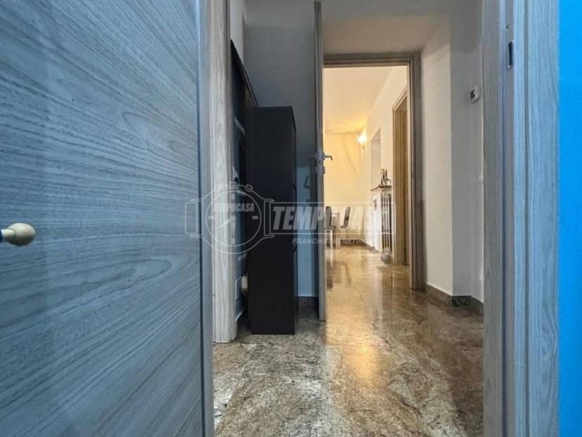 Trilocale ottimo stato, piano terra, Centro, Sedriano
