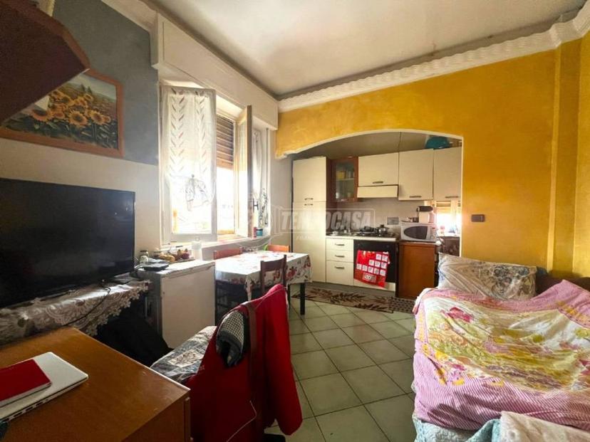 Bilocale da ristrutturare, secondo piano, Druento