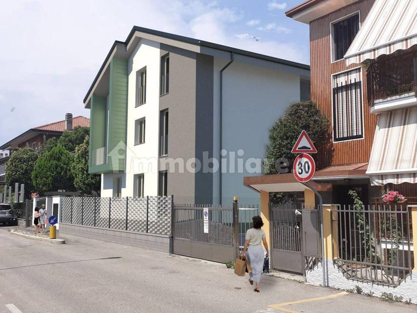Monolocale viale Piemonte 11, Pregnana Milanese