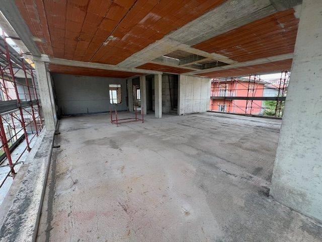 Quadrilocale viale Piemonte 11, Pregnana Milanese