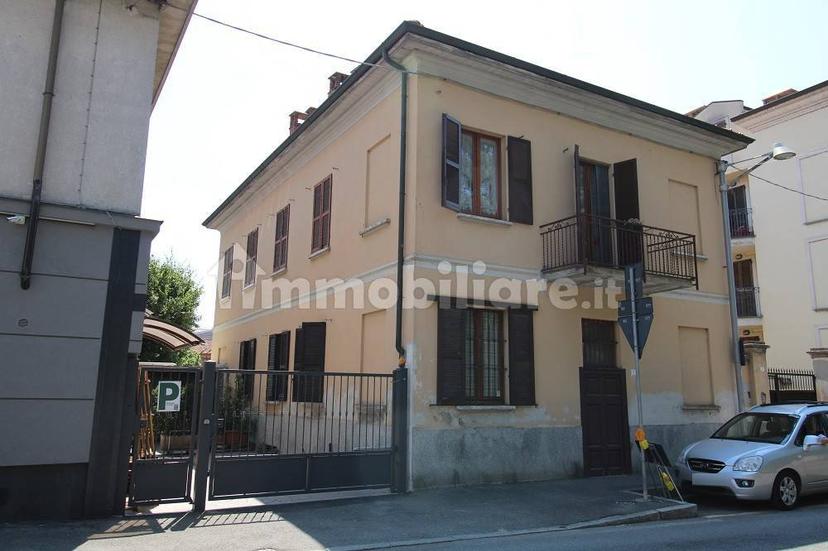 Villa bifamiliare viale della Vittoria 7, Vaprio d'Adda