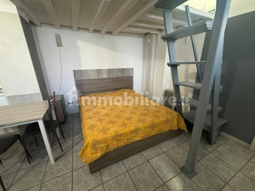 Loft via Longarone 18/3, Roserio, Milano