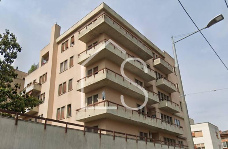 Quadrilocale buono stato, terzo piano, Mazzini - Fossolo, Bologna