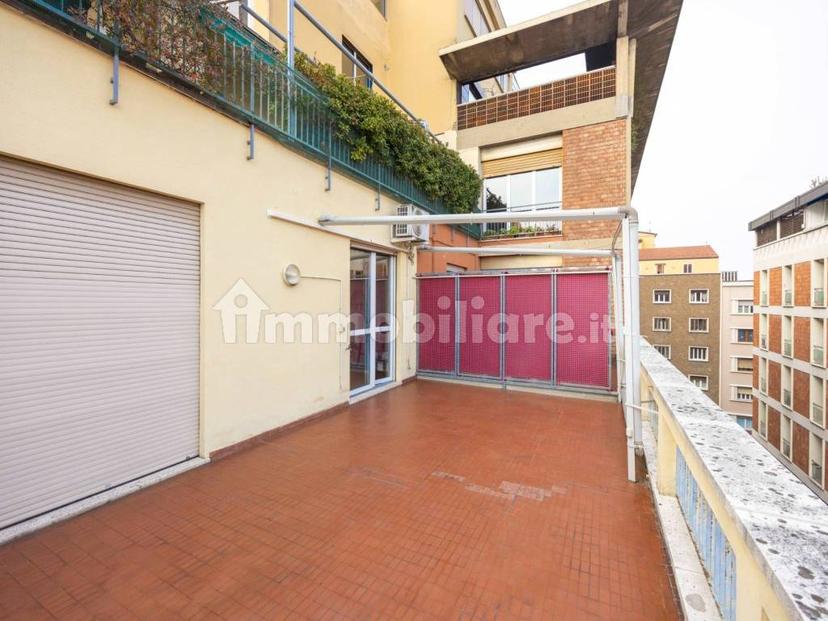 Attico buono stato, 228 m², Marconi, Bologna