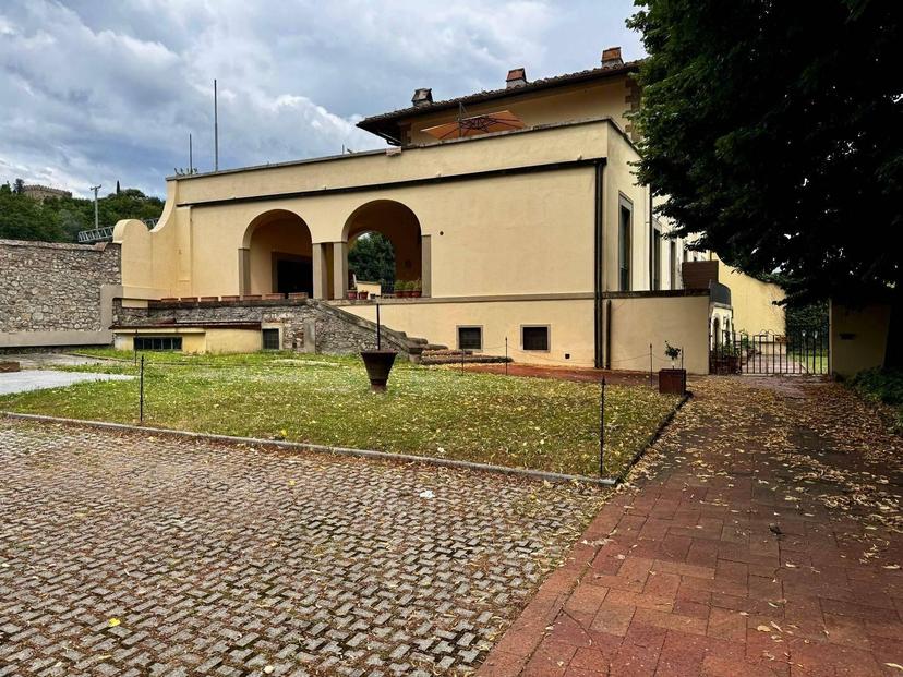 Villa in Via Aretina Nuova 7, Firenze