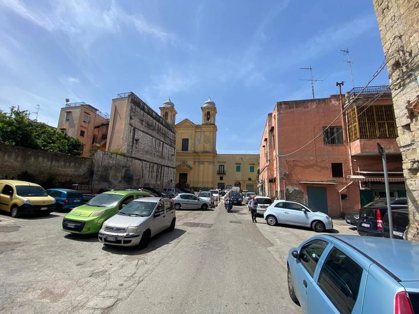 Casa indipendente in vendita, Via Suor Maria della Passione Beata 5, Napoli